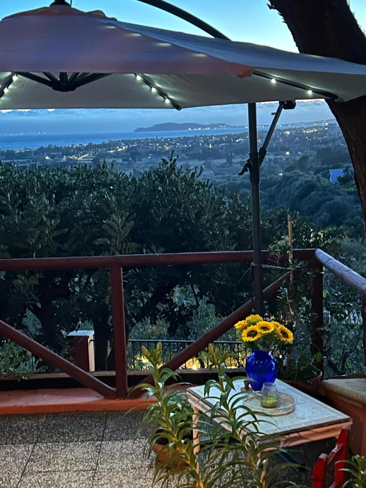 Villa Con Giardino Vista Mare Capitana Bagian luar foto